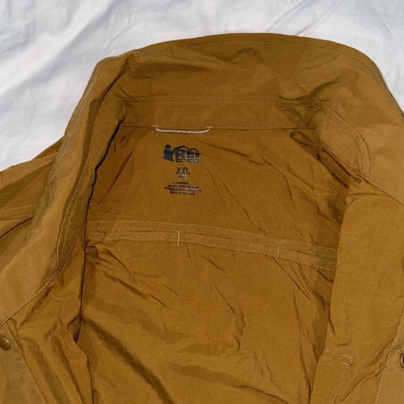 Men’s XXL REI Brown hiking shirt button down - Picture 2 of 2